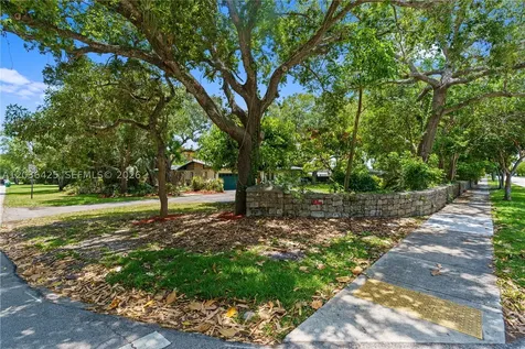 15200 SW 88th Avenue Palmetto Bay FL 33157