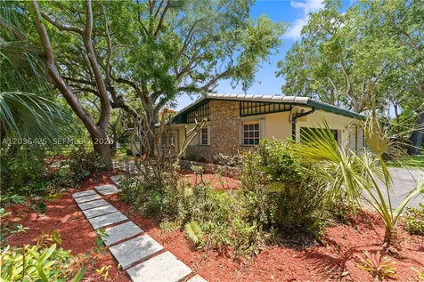 15200 SW 88th Avenue Palmetto Bay FL 33157