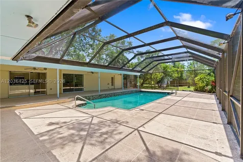 15200 SW 88th Avenue Palmetto Bay FL 33157