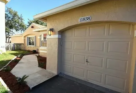 11838 NW 13th Street Pembroke Pines FL 33026
