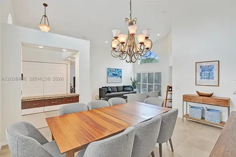 2863 E Abiaca Circle Davie FL 33328