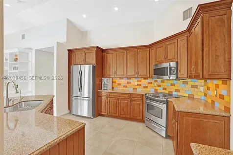 2863 E Abiaca Circle Davie FL 33328