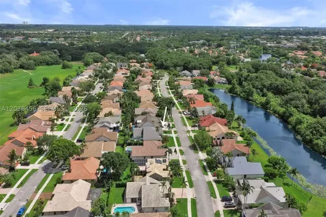 2863 E Abiaca Circle Davie FL 33328