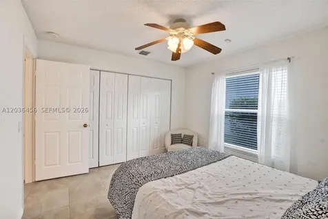 2863 E Abiaca Circle Davie FL 33328