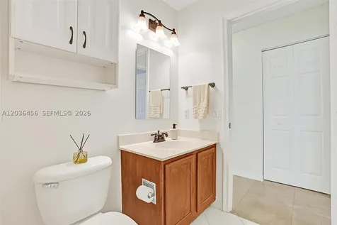 2863 E Abiaca Circle Davie FL 33328