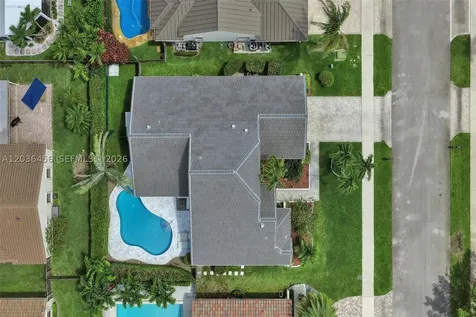 2863 E Abiaca Circle Davie FL 33328