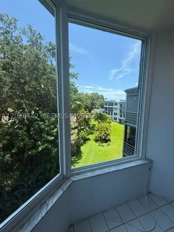 1101 NE 191st Street Miami FL 33179