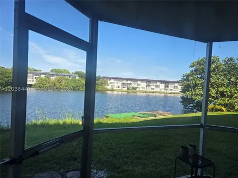 1304 NE 191st Street Miami FL 33179