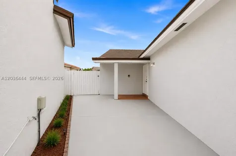 13263 SW 9th Terrace Miami FL 33184