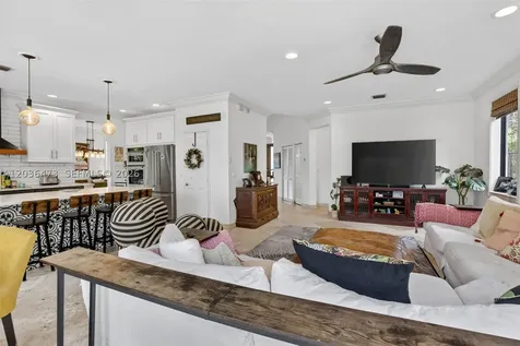 16711 SW 14th Street Pembroke Pines FL 33027
