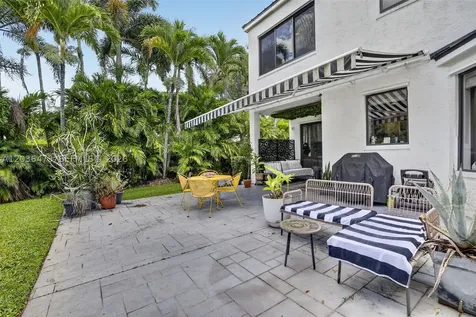 16711 SW 14th Street Pembroke Pines FL 33027