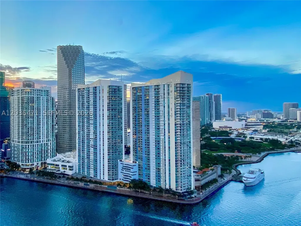 335 S Biscayne Boulevard Miami FL 33131