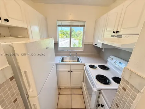 912 NE 17th Court Fort Lauderdale FL 33305