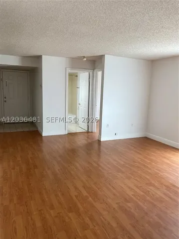 300 W Palm Circle W Pembroke Pines FL 33025