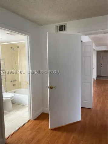300 W Palm Circle W Pembroke Pines FL 33025