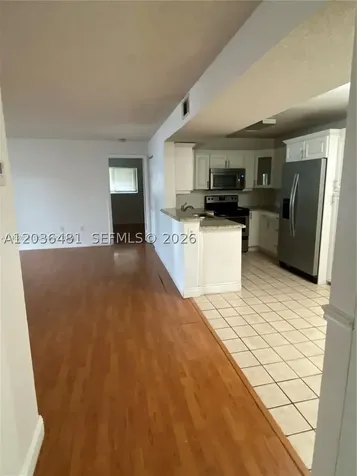 300 W Palm Circle W Pembroke Pines FL 33025