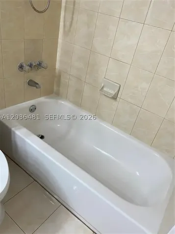 300 W Palm Circle W Pembroke Pines FL 33025