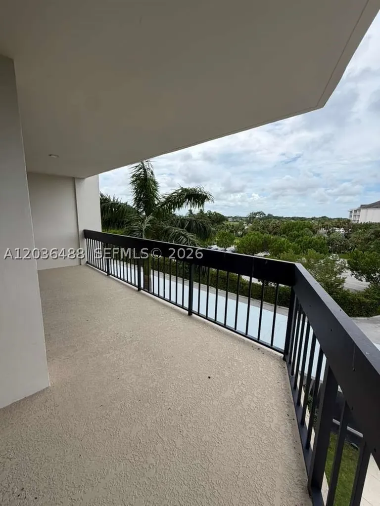 2400 Presidential Way West Palm Beach FL 33401