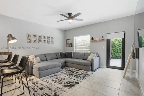 16572 SW 43rd Lane Kendall FL 33185
