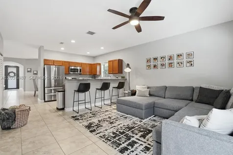 16572 SW 43rd Lane Kendall FL 33185