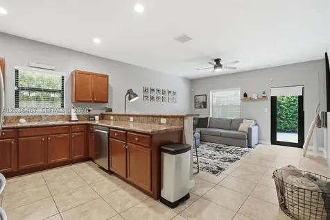 16572 SW 43rd Lane Kendall FL 33185