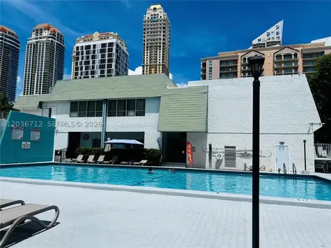 17570 Atlantic Boulevard Sunny Isles Beach FL 33160