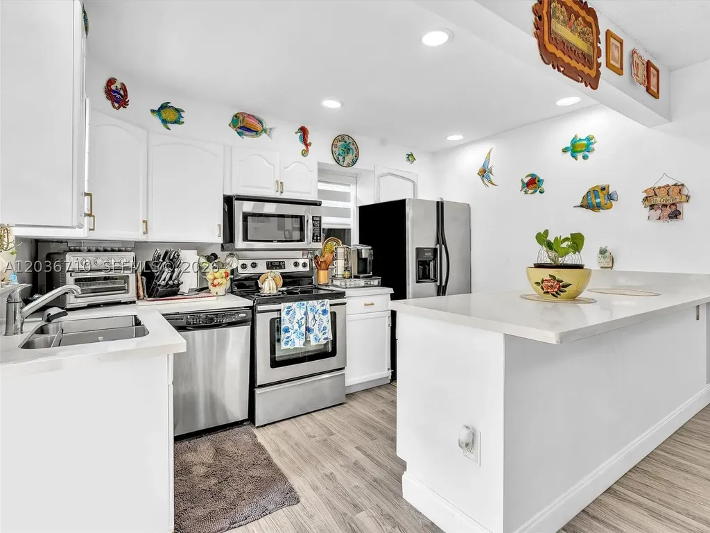 3483 SW 52nd Avenue Pembroke Park FL 33023