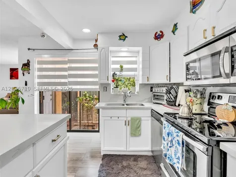 3483 SW 52nd Avenue Pembroke Park FL 33023