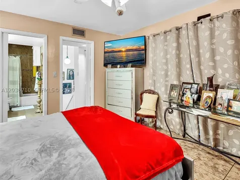 3483 SW 52nd Avenue Pembroke Park FL 33023