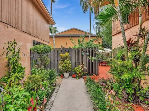 3483 SW 52nd Avenue Pembroke Park FL 33023