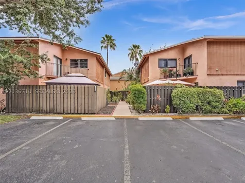 3483 SW 52nd Avenue Pembroke Park FL 33023
