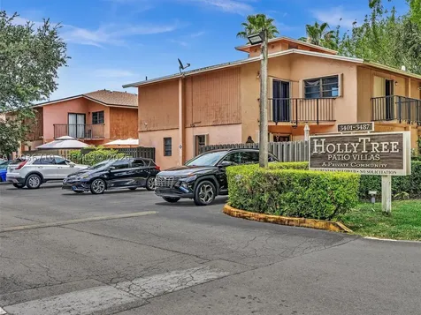 3483 SW 52nd Avenue Pembroke Park FL 33023