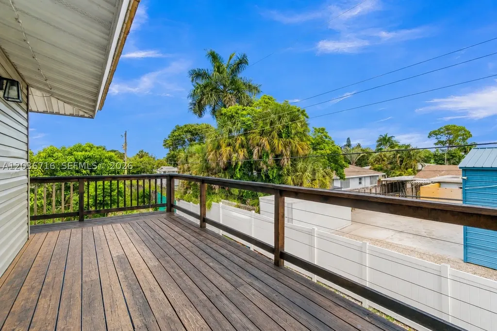 5049 Cleveland Road Delray Beach FL 33484