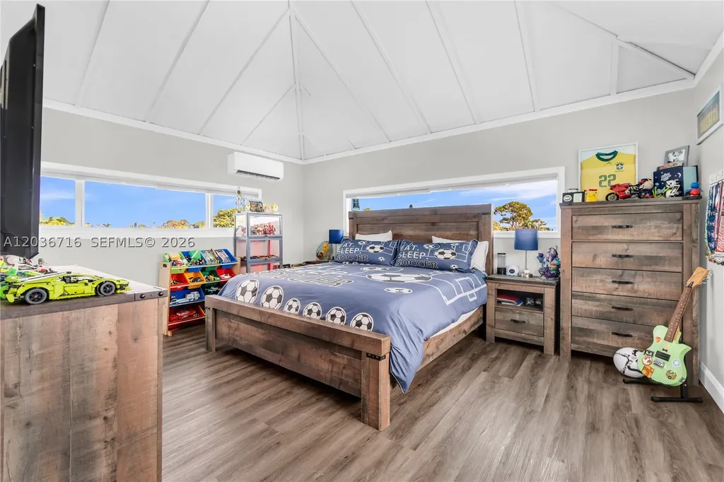 5049 Cleveland Road Delray Beach FL 33484