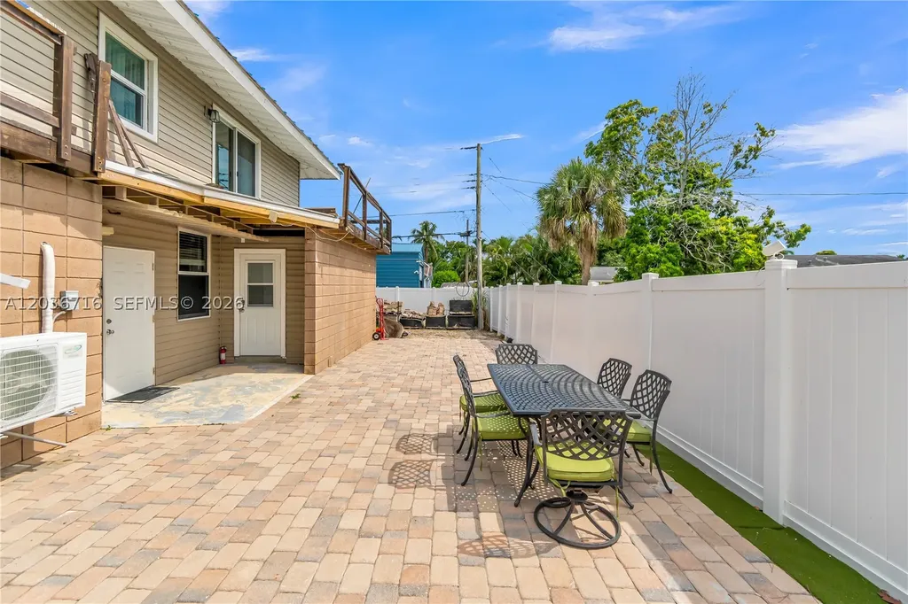 5049 Cleveland Road Delray Beach FL 33484