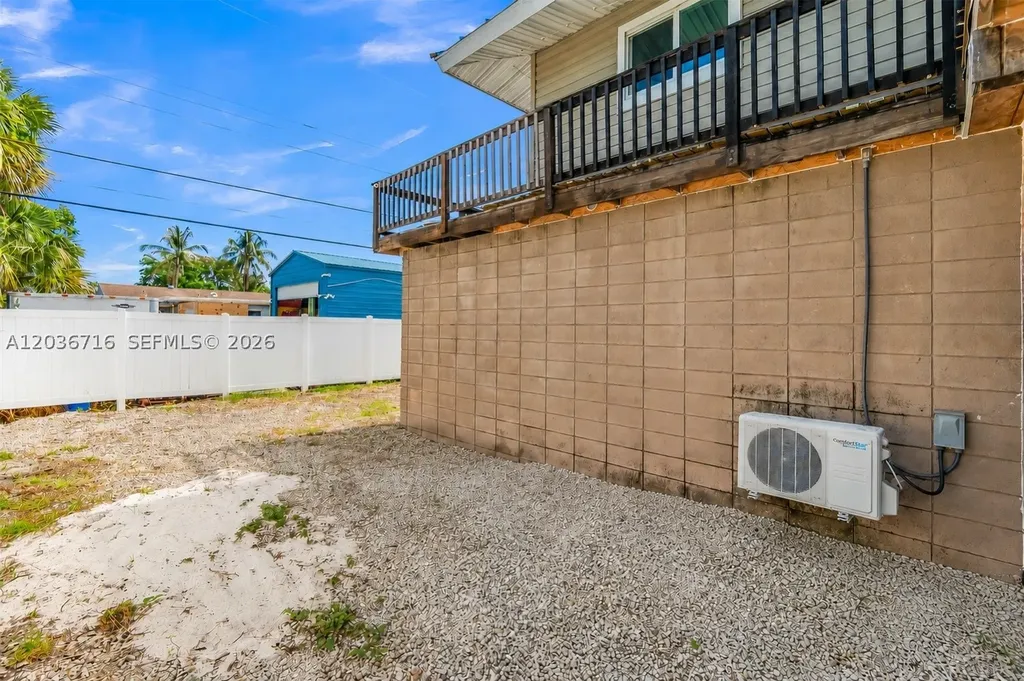 5049 Cleveland Road Delray Beach FL 33484