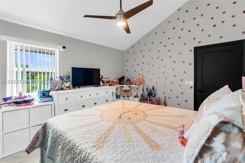 5049 Cleveland Road Delray Beach FL 33484