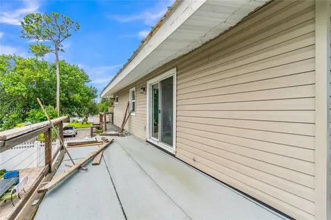 5049 Cleveland Road Delray Beach FL 33484
