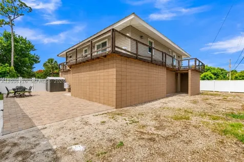 5049 Cleveland Road Delray Beach FL 33484