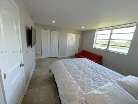 301 SE 3rd Street Dania Beach FL 33004