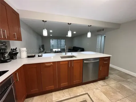 301 SE 3rd Street Dania Beach FL 33004