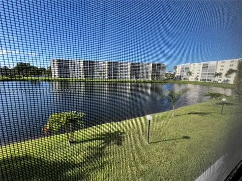 301 SE 3rd Street Dania Beach FL 33004