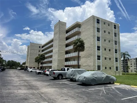301 SE 3rd Street Dania Beach FL 33004