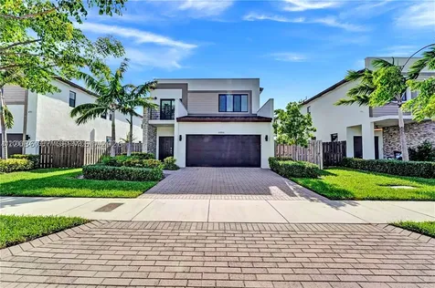 20900 NE 2nd Court Miami FL 33179
