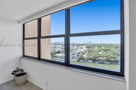 2555 Collins Avenue Miami Beach FL 33140