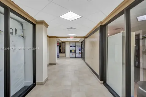 2555 Collins Avenue Miami Beach FL 33140