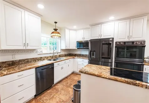 16571 Lake Tree Drive Weston FL 33326