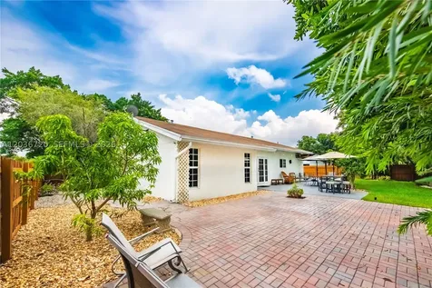 16571 Lake Tree Drive Weston FL 33326