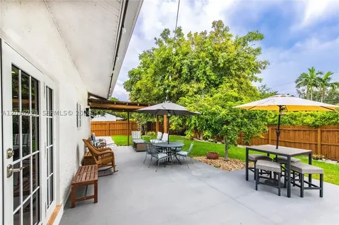 16571 Lake Tree Drive Weston FL 33326