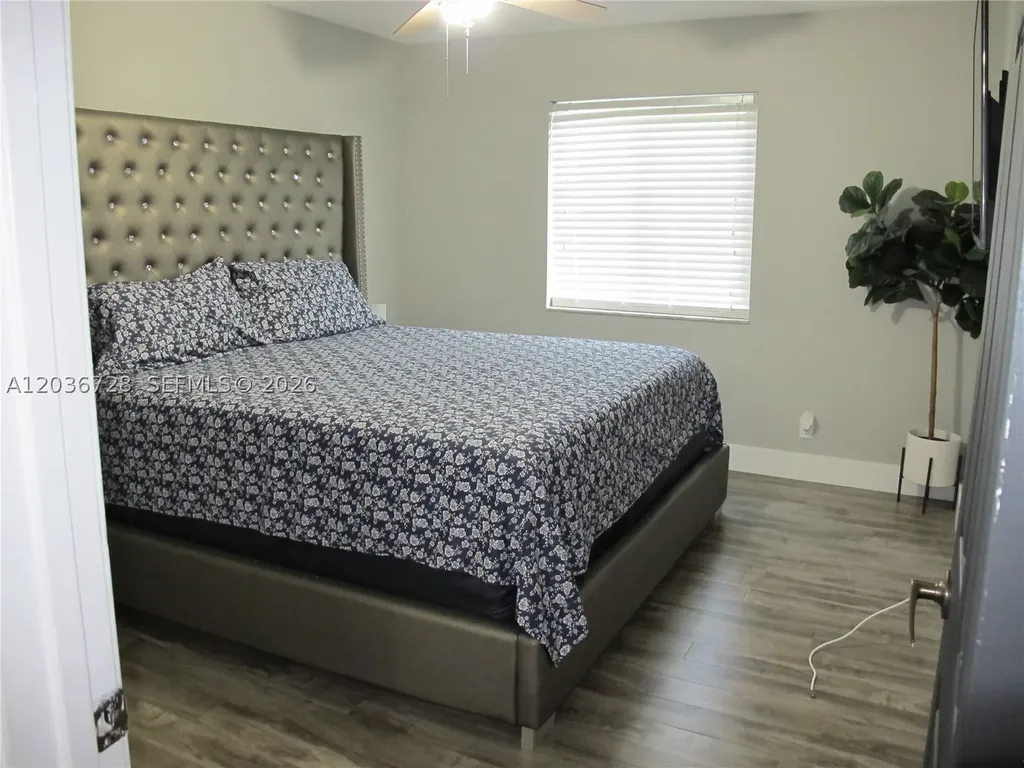 5285 NW 112th Terrace Coral Springs FL 33076